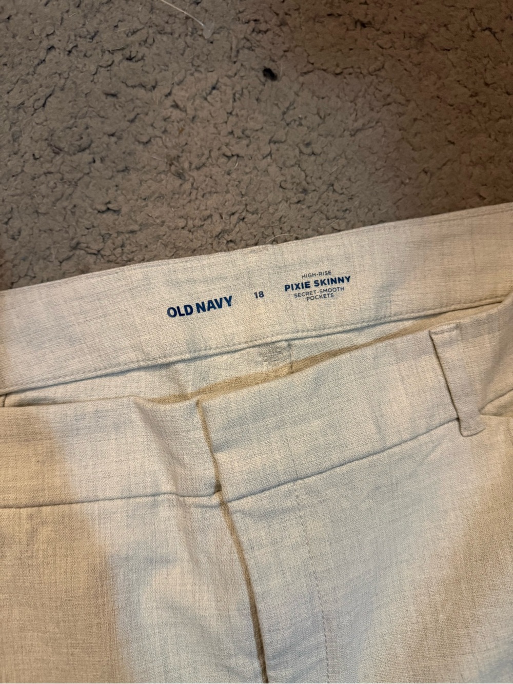 Old Navy high rise pixie skinny cream pants size 18 - Picture 2 of 2